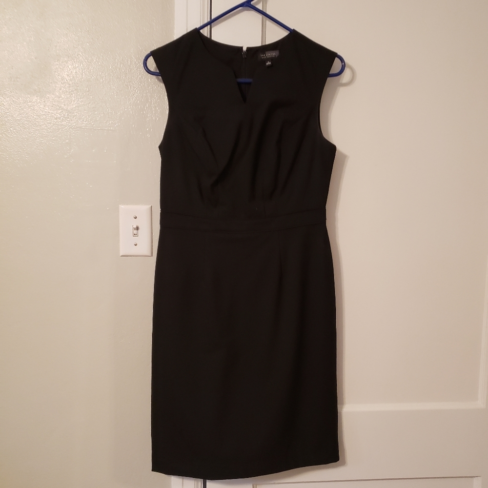Black Sleeveless Dress